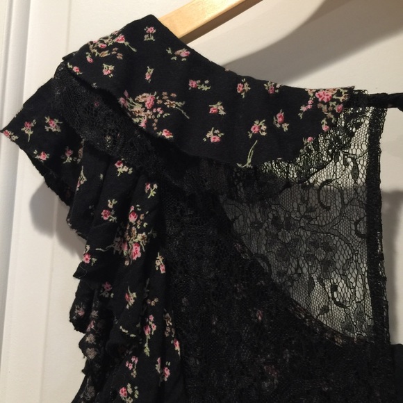 LIKE NEW Miss Selfridge Floral Lace Dress UK 12 S - Picture 6 of 7